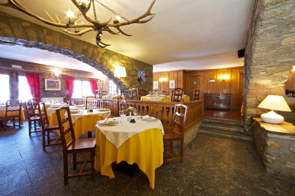 Hotel Dolonne Courmayeur Dış mekan fotoğraf