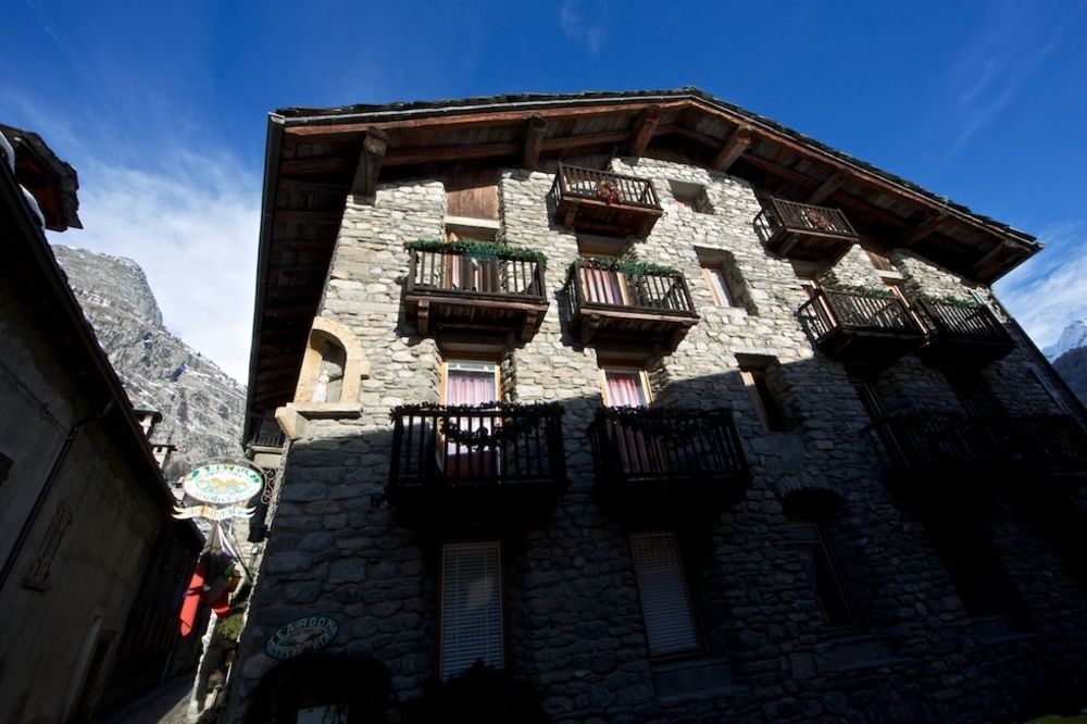Hotel Dolonne Courmayeur Dış mekan fotoğraf