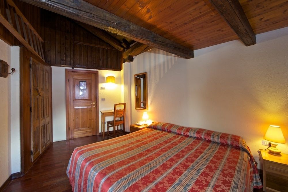 Hotel Dolonne Courmayeur Dış mekan fotoğraf
